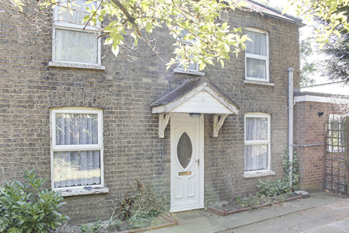 2 Bedroom Semi-Detached House To Rent In Bedford Street, PE19