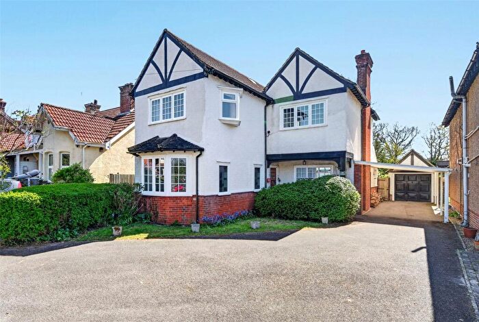 4 Bedroom Detached House For Sale In Crescent Road, Burgess Hill, West Sussex, RH15