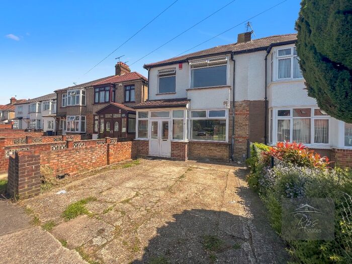 3 Bedroom Semi-Detached House To Rent In Martindale Road, Hounslow West, TW4