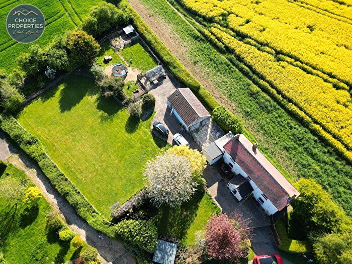 3 Bedroom Detached House For Sale In Main Road, Strubby, Alford, LN13