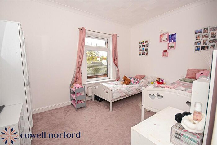 3 Bedroom Terraced House For Sale In Isabella Street, Syke, Rochdale, OL12