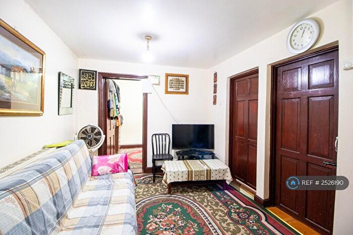 1 Bedroom Flat To Rent In Central Park Road, London, E6