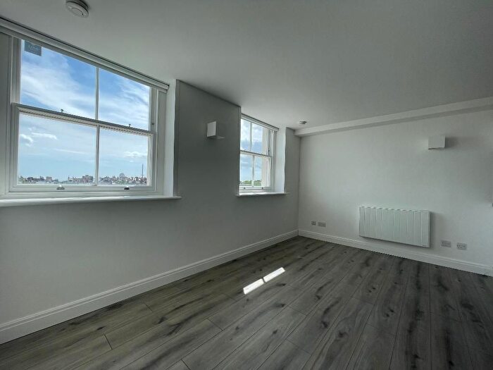 Studio To Rent In Buckingham Place, Brighton, BN1