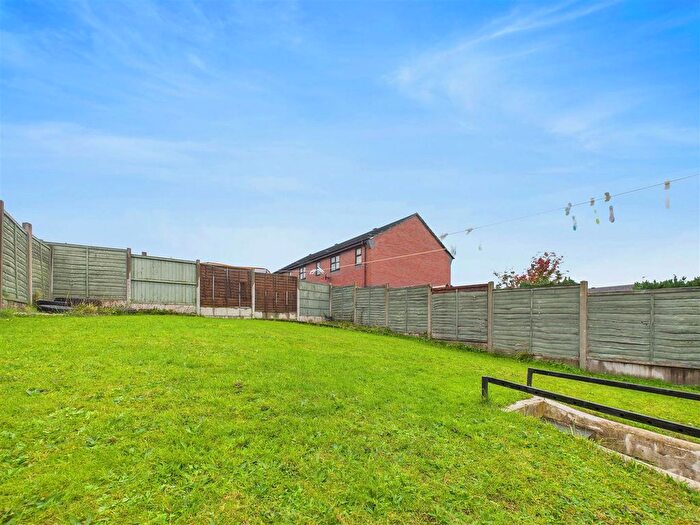 3 Bedroom Semi-Detached House For Sale In Landor Crescent, Rugeley, WS15