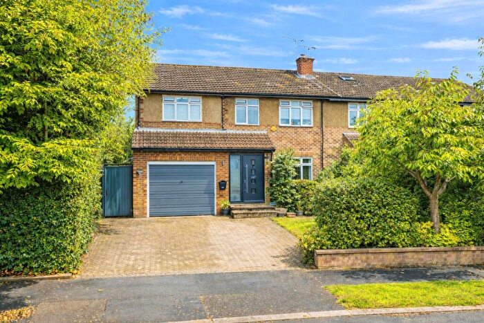 5 Bedroom Semi-Detached House For Sale In Ardens Way, St. Albans, Hertfordshire, AL4