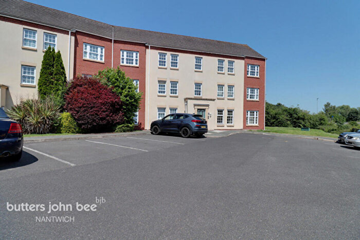2 Bedroom Apartment For Sale In Tyldesley Way, Nantwich, CW5