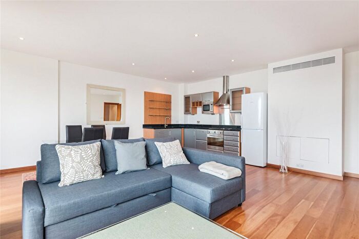 2 Bedroom Flat To Rent In The Bridge, , Queenstown Road, Battersea, London, SW11