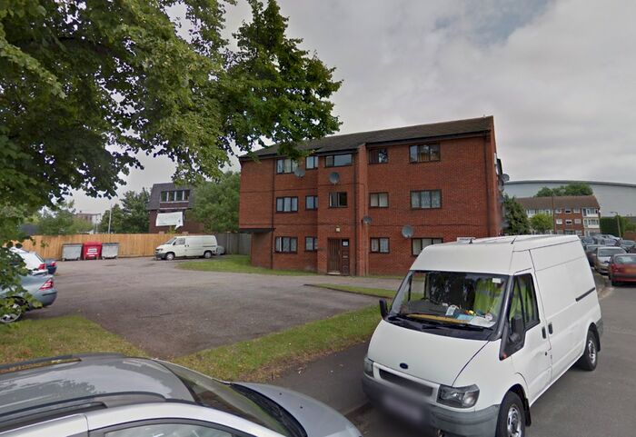 2 Bedroom Flat To Rent In Kingsmead House, Thirkleby Close, Slough, Berkshire, SL1