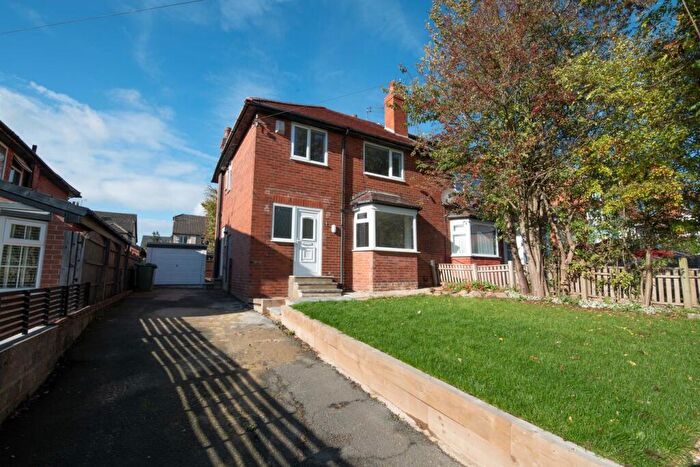 3 Bedroom Semi Detached House For Sale In Moor Allerton Crescent, Leeds, LS17
