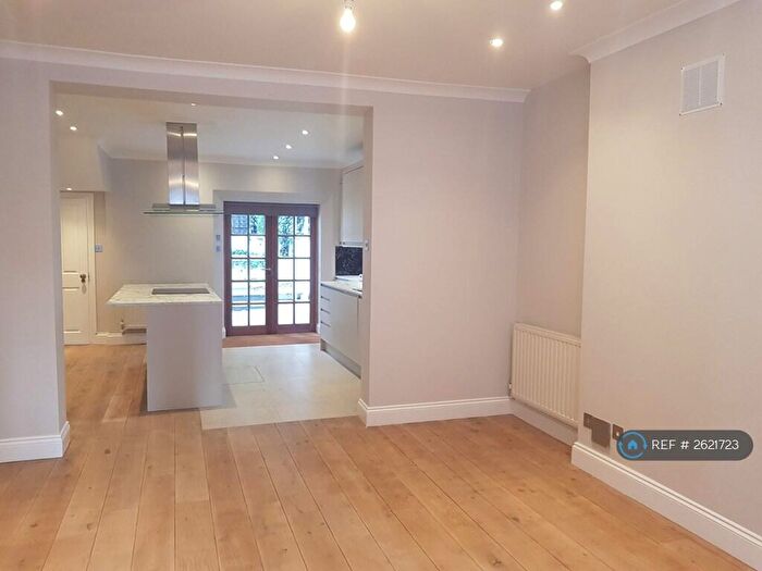 3 Bedroom Terraced House To Rent In Grosvenor Avenue, London, N5
