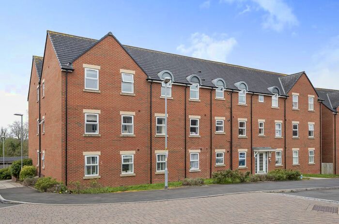2 Bedroom Flat For Sale In Cloatley Crescent, Royal Wootton Bassett, Royal Wootton Bassett, SN4