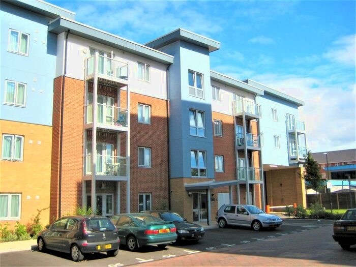 2 Bedroom Flat To Rent In Mill Street, Slough, SL2