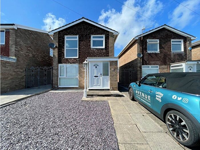 3 Bedroom Detached House To Rent In Clos-Y-Deri, Porthcawl, CF36
