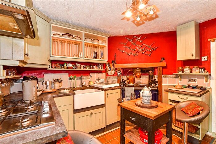2 Bedroom Terraced House For Sale In Sheephurst Lane, Marden, Tonbridge, Kent, TN12