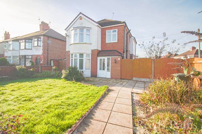 3 Bedroom Detached House For Sale In Chester Road, Whitby, Ellesmere Port, Cheshire, CH65