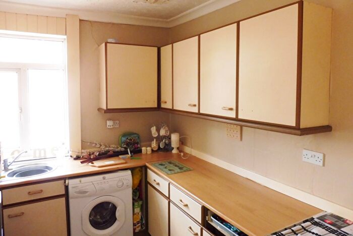 2 Bedroom Terraced House For Sale In Dearne View, Rotherham, S63