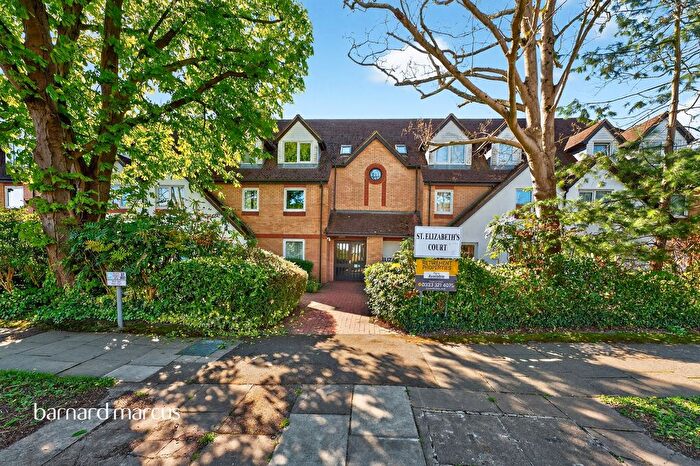 2 Bedroom Property For Sale In Mayfield Avenue, London, N12