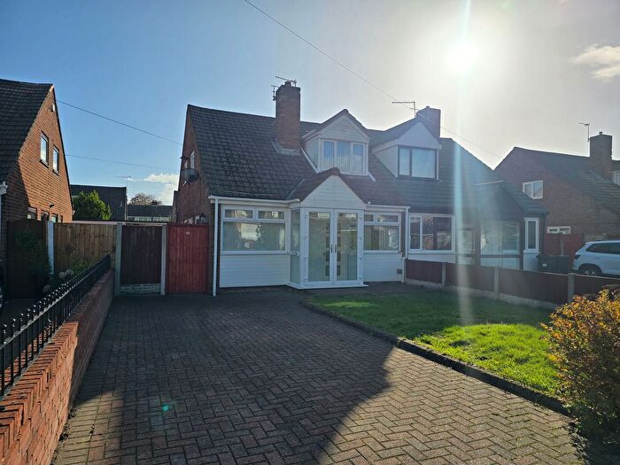 3 Bedroom Semi-detached House To Rent In Deyes Lane, Liverpool, L31