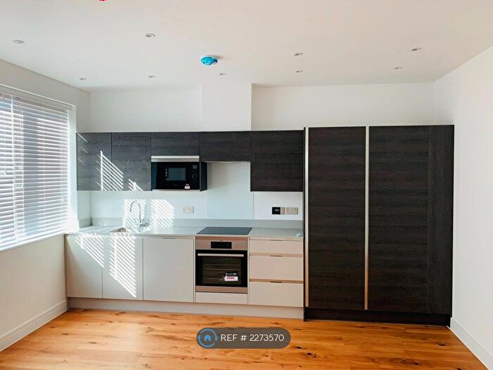 1 Bedroom Flat To Rent In Circa Apartments, Harlington, Hayes, UB3
