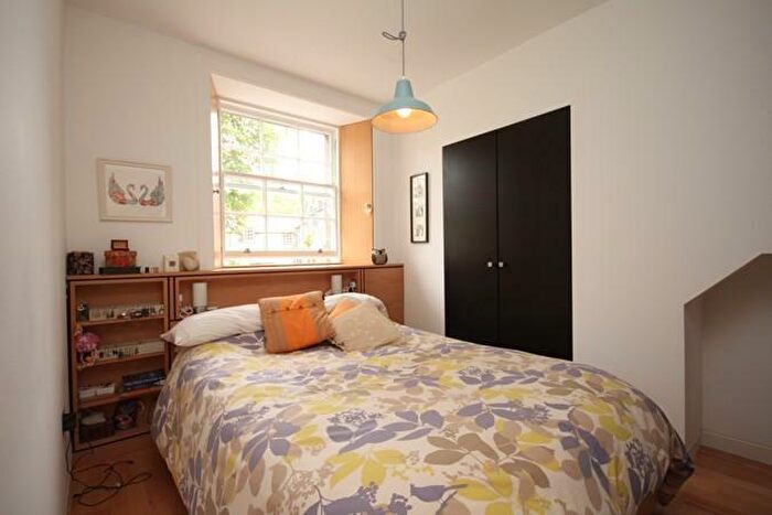 1 Bedroom Mews To Rent In Carlton Terrace Mews, Calton Hill, Edinburgh, EH7