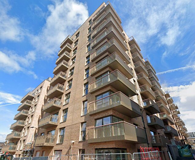 1 Bedroom Flat To Rent In Chelsea Botanica, Watermeadow Lane, London, SW6