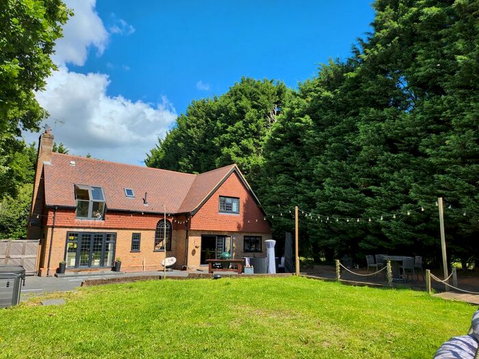 5 Bedroom Detached House For Sale In Halstead Lane, Sevenoaks, TN14