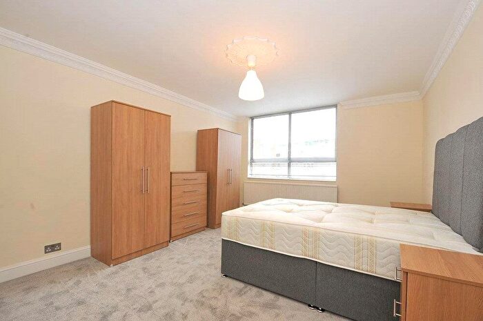 Studio To Rent In Malvern Road, Queens Park, NW6