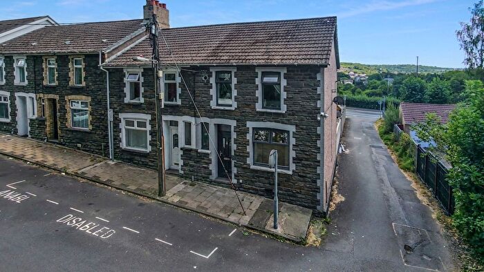 3 Bedroom End Of Terrace House For Sale In Hanbury Street, Blackwood, NP12
