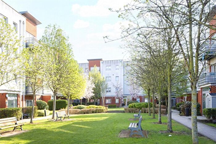 2 Bedroom Flat For Sale In Cannock Court, Hawker Place, London, E17