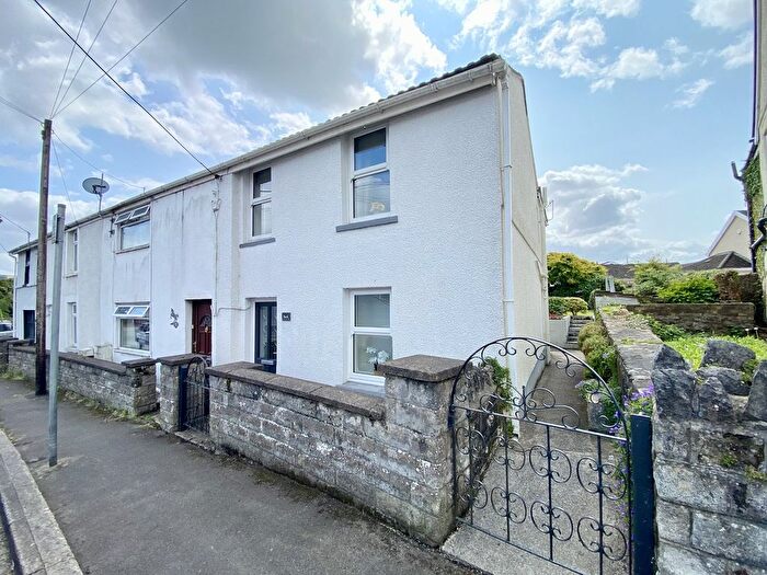2 Bedroom End Of Terrace House For Sale In Quarr Road, Clydach, Swansea, City And County Of Swansea., SA6