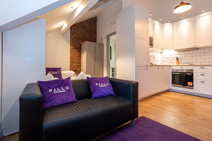 1 Bedroom Serviced Apartments To Rent In Eccles New Road, Manchester, Greater Manchester, M5