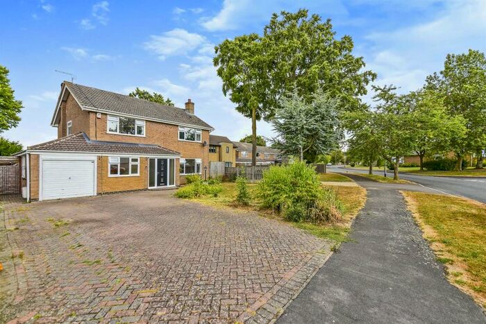 5 Bedroom Detached House For Sale In Woodlands Drive, Colsterworth, Grantham, NG33