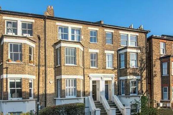 2 Bedroom Apartment To Rent In Thurlow Hill, West Dulwich, London, SE21