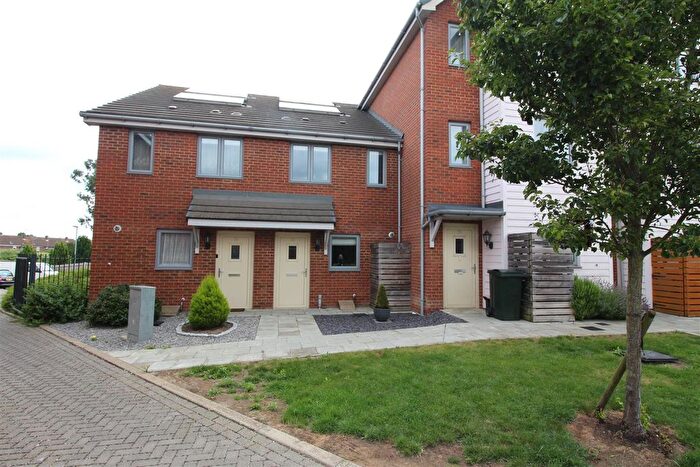 2 Bedroom Terraced House For Sale In Adams Drive, Willesborough, Ashford, TN24