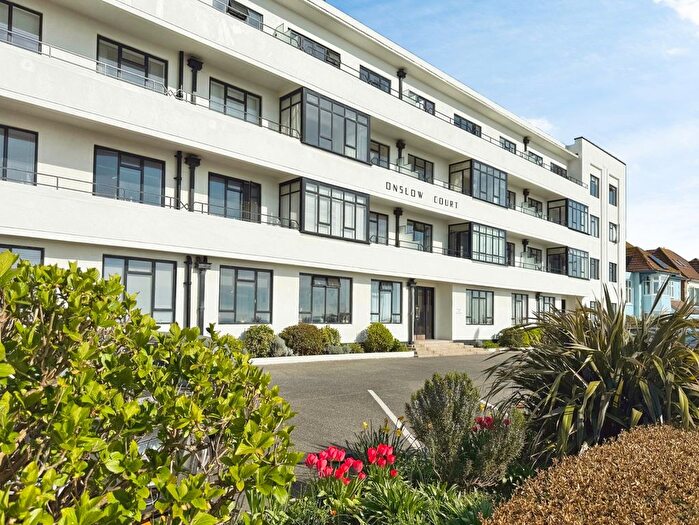 3 Bedroom Flat For Sale In Brighton Road, Worthing, West Sussex, BN11