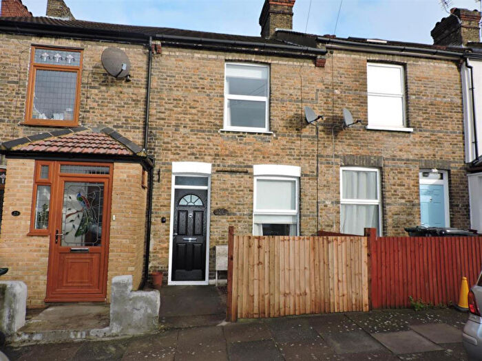 2 Bedroom Terraced House To Rent In Gladstone Road, Dartford, DA1