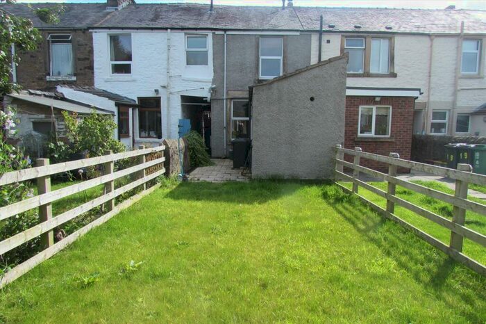 2 Bedroom House To Rent In Williamson Road, Lancaster, LA1