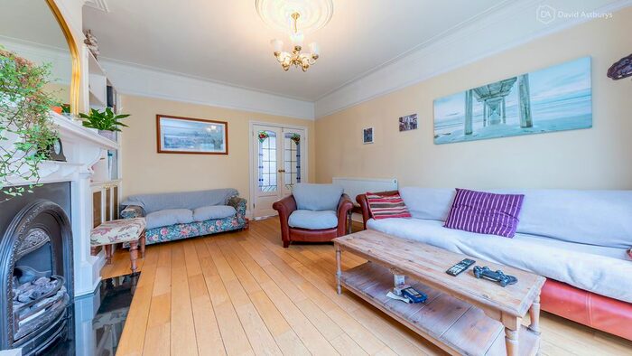 4 Bedroom Semi-Detached House To Rent In Friars Avenue, Whetstone, London, N20