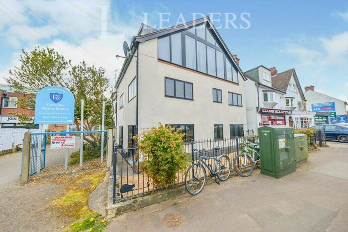 2 Bedroom Apartment To Rent In Hatfield Road, AL1