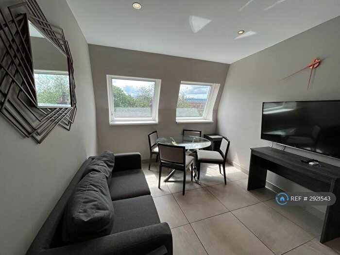 2 Bedroom Flat To Rent In Mansio Residence, Leeds, LS1