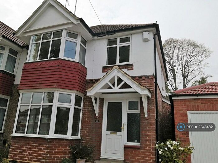 3 Bedroom Semi-Detached House To Rent In Oak Tree Gardens, Bromley, BR1