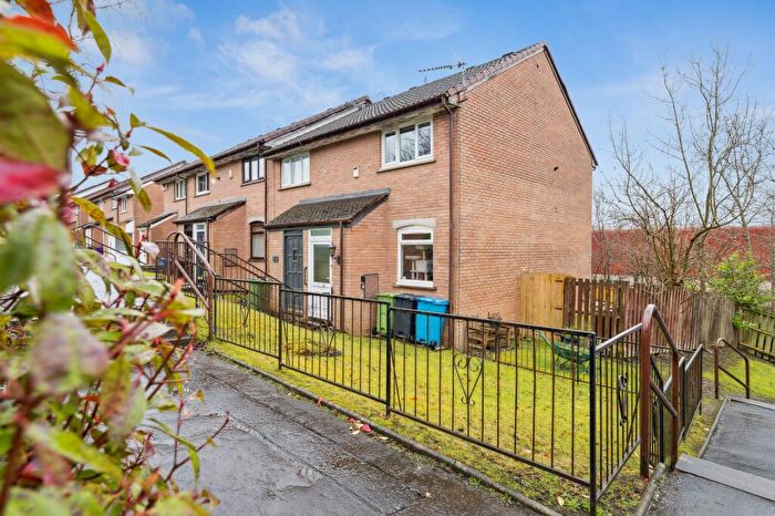 2 Bedroom End Of Terrace House For Sale In Burnfield Drive, Mansewood, Glasgow, G43