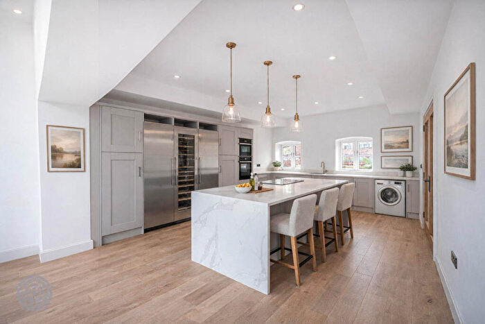 4 Bedroom Barn Conversion For Sale In Meadow Lane, Huntington, Chester, Cheshire, CH3