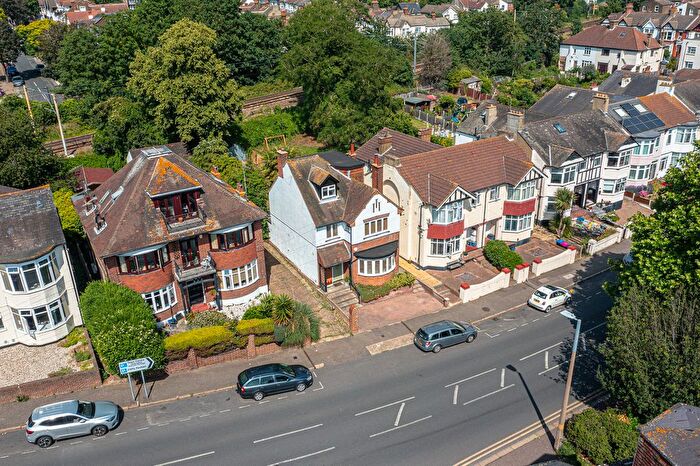 4 Bedroom Detached House For Sale In Station Road, Westcliff-On-Sea, SS0