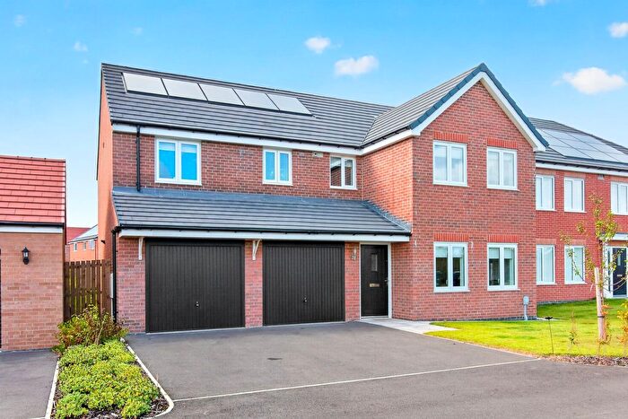 5 Bedroom Property For Sale In Puffin View, Amble, NE65