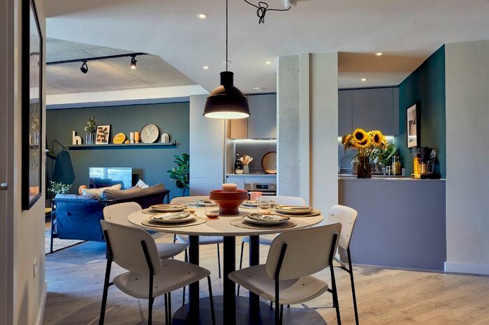 3 Bedroom Apartment To Rent In Wharf Approach, Leeds, West Yorkshire, LS1