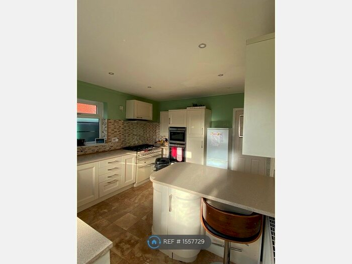 3 Bedroom End Of Terrace House To Rent In Barnes Terrace, Kearsley, Bolton, BL4