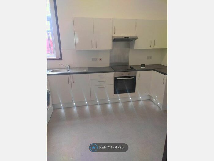 2 Bedroom End Of Terrace House To Rent In Twyford Avenue, Portsmouth, PO2