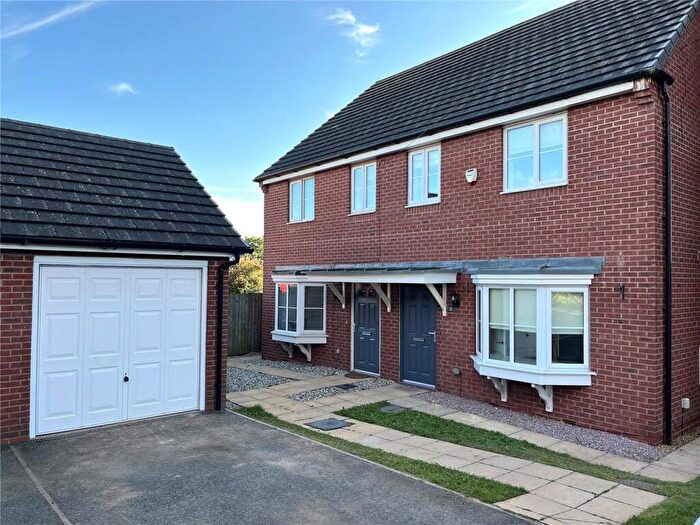 3 Bedroom Semi-Detached House To Rent In Weavers Close, Bulkington, Bedworth, Warwickshire, CV12