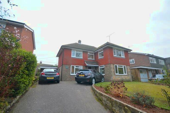 3 Bedroom Detached House To Rent In Carters Way, Wisborough Green, Billingshurst, RH14